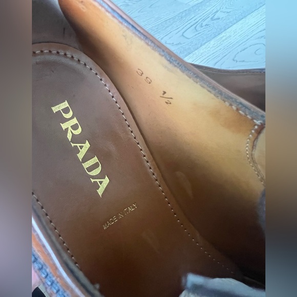 Prada women’s loafer. Good condition. - Picture 6 of 6
